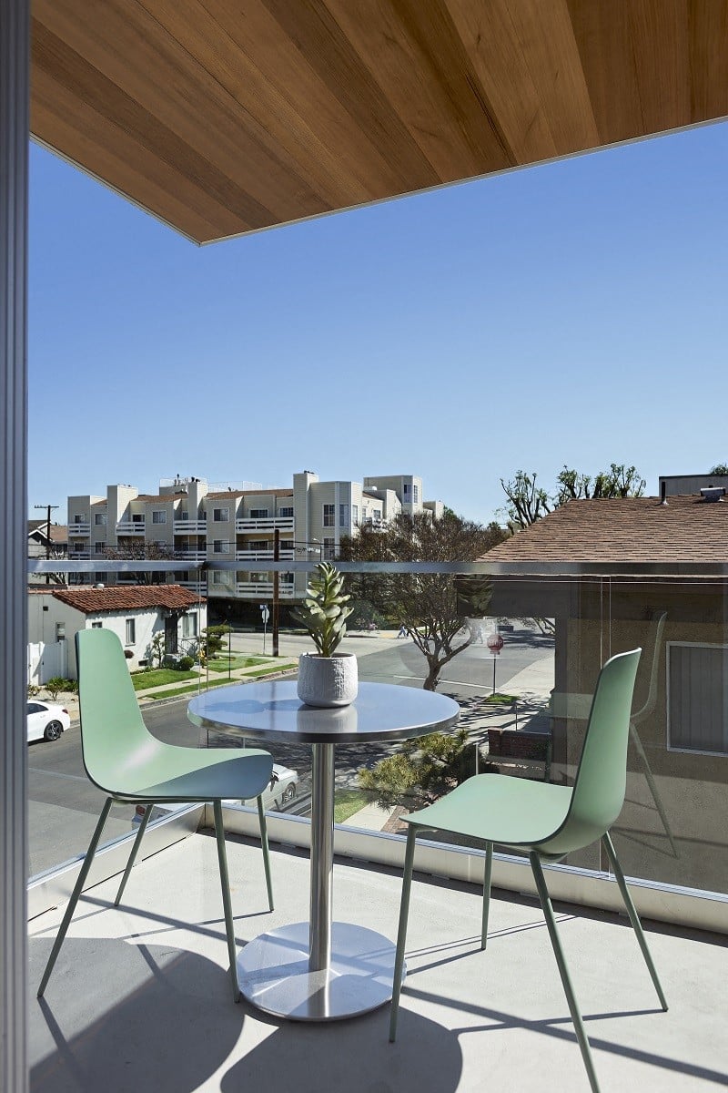 http://cdn.rentcafe.com/dmslivecafe/2/40772/p1730430_Cara Co-Living_mysuite-at-cara-furnished-apartments-on-butler-balcony.jpg